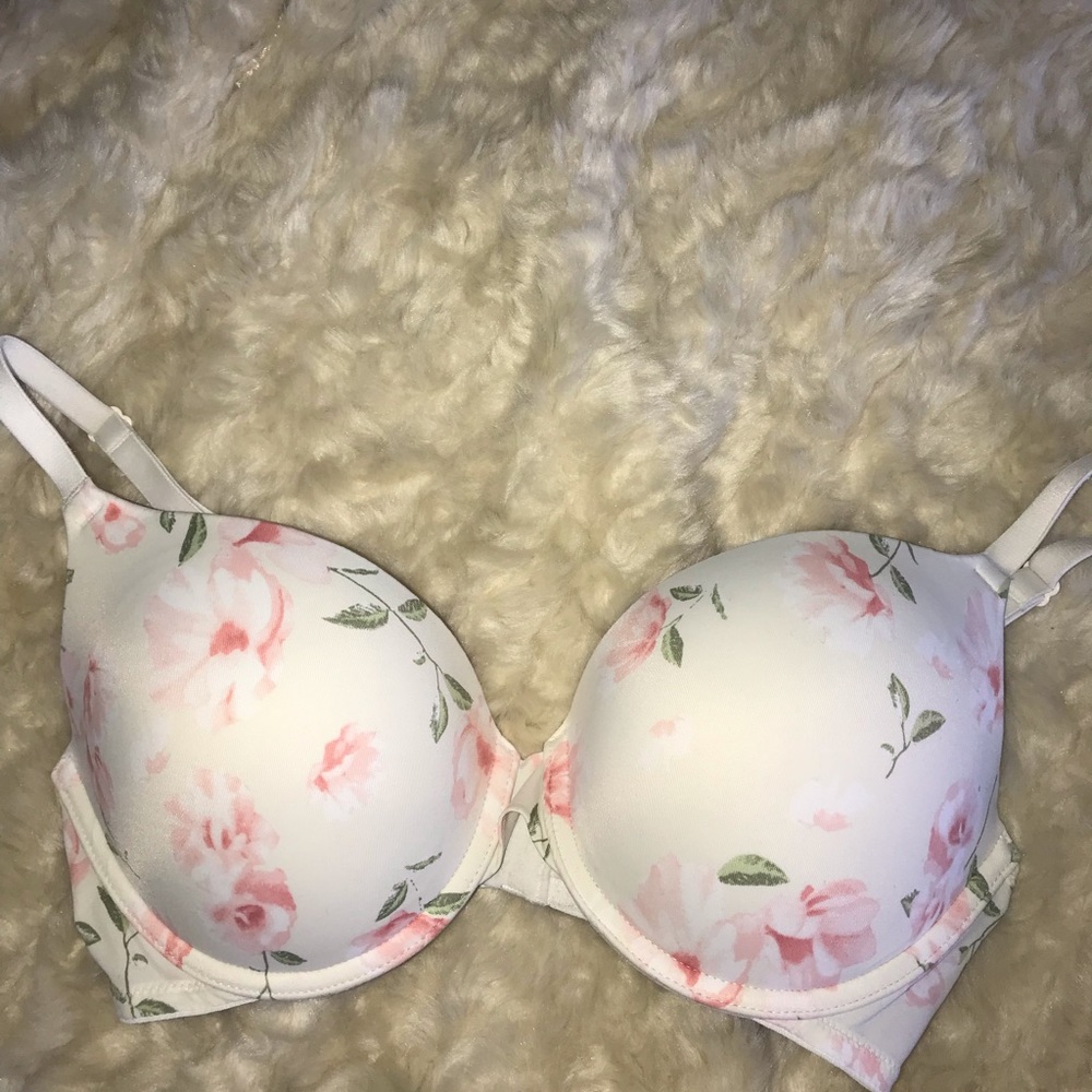 PINK VS WEAR EVERYWHERE PUSH UP 34D